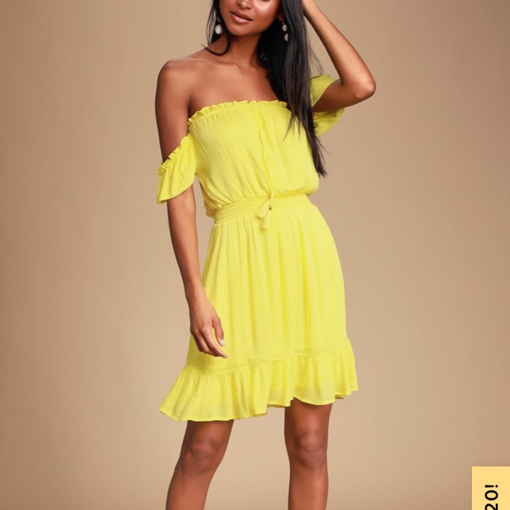 Lulu’s yellow off-the-shoulder dress